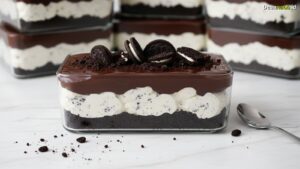 Ilustrasi Resep Dessert Box Oreo Simpel 3 Lapis: Dijamin Sukses, Jadi Ide Jualan 2026!